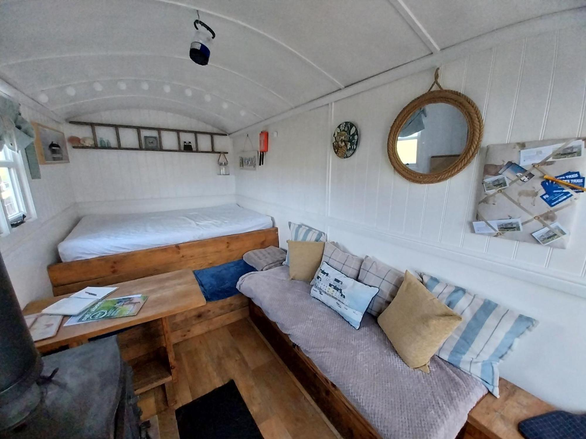 Meadowbeck - Shepherd Huts Fylingdales Zewnętrze zdjęcie