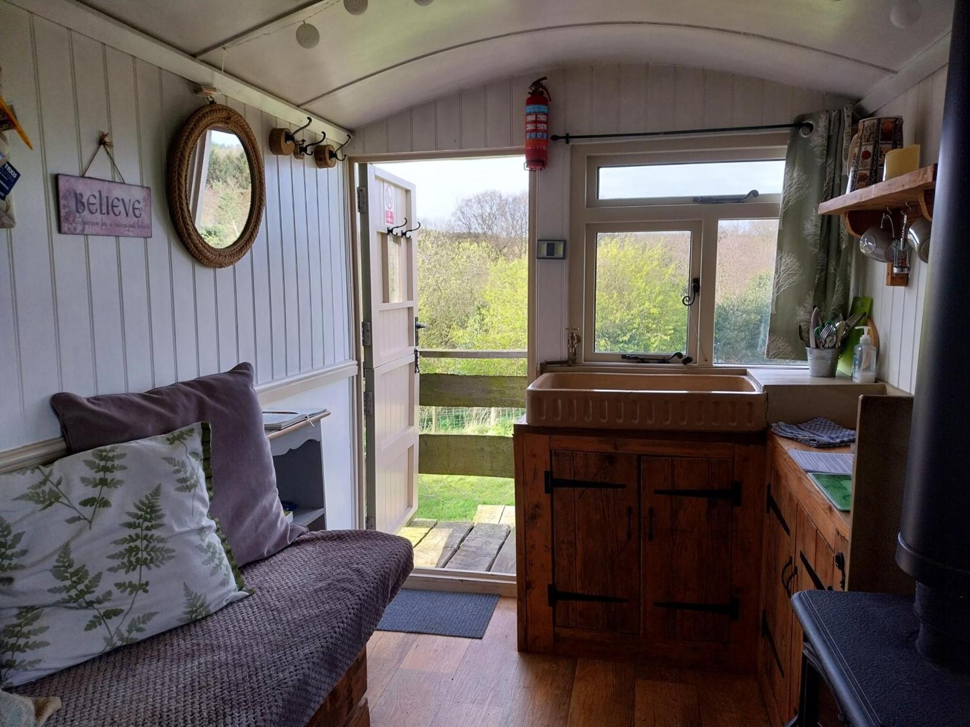 Meadowbeck - Shepherd Huts Fylingdales Zewnętrze zdjęcie
