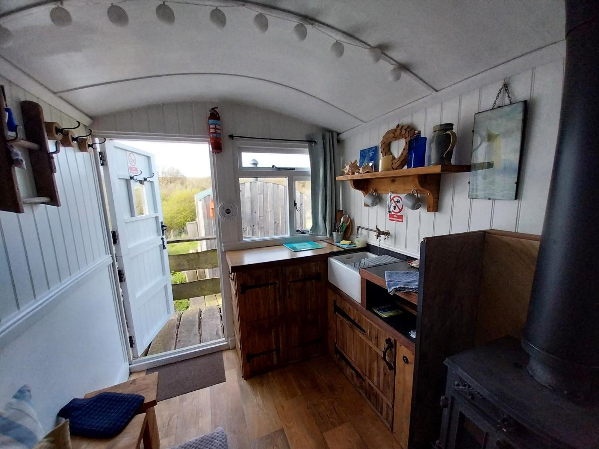Meadowbeck - Shepherd Huts Fylingdales Zewnętrze zdjęcie